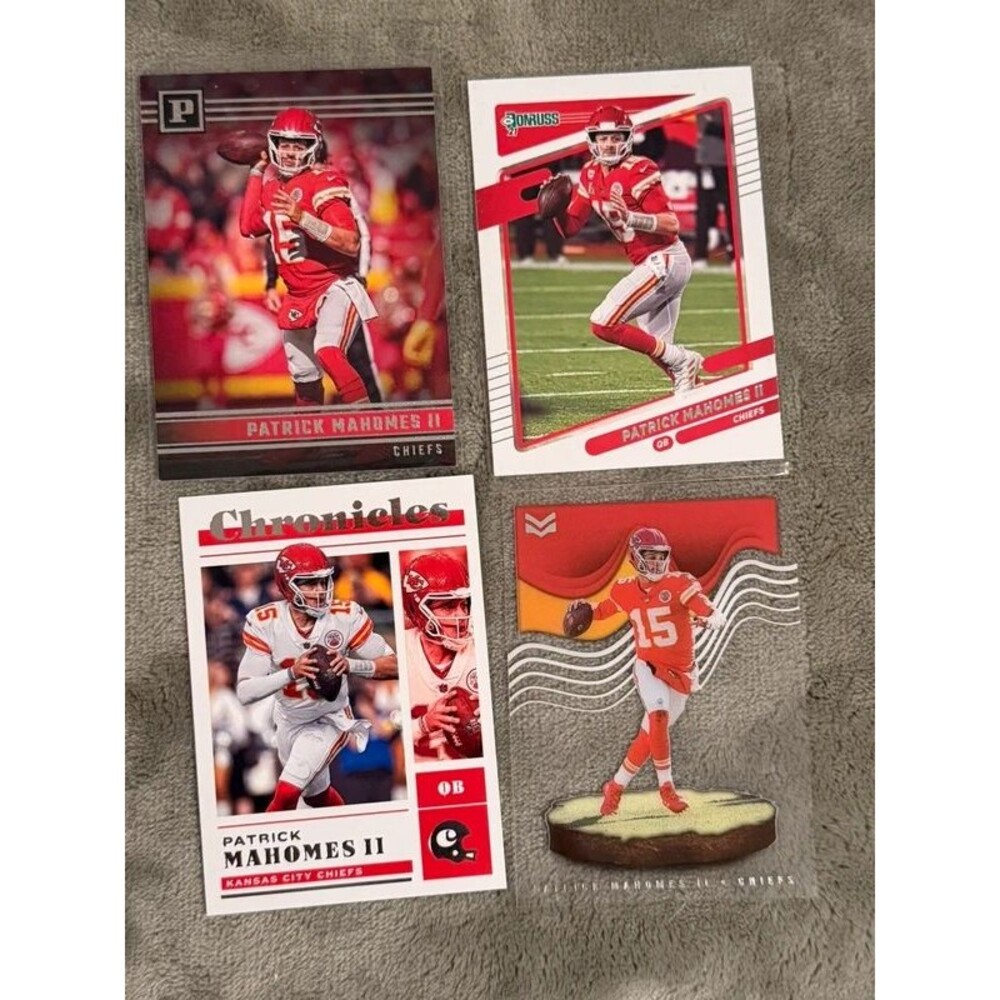 Patrick Mahomes II FootBall Card Lot of (4)